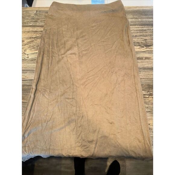 Tahari Women Size Medium Brown Classic Pencil Skirt. NWOT. 1 - Picture 6 of 6